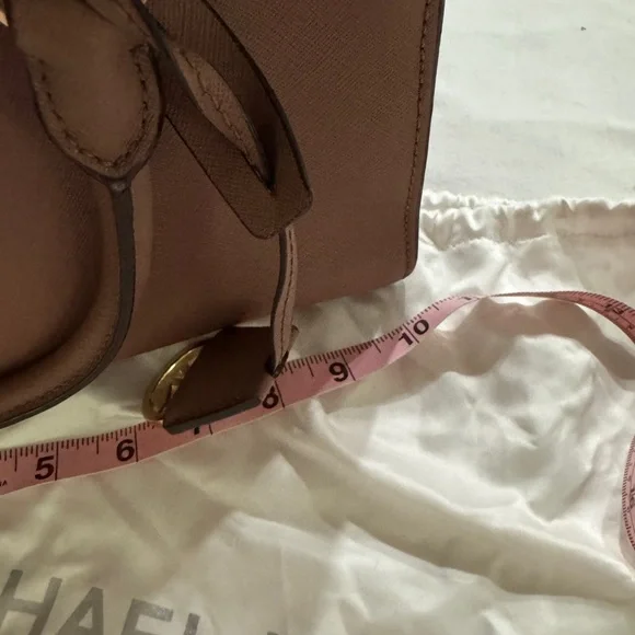 Michael Kors small satchel handbag - EUC - with dust bag - Picture 3 of 7